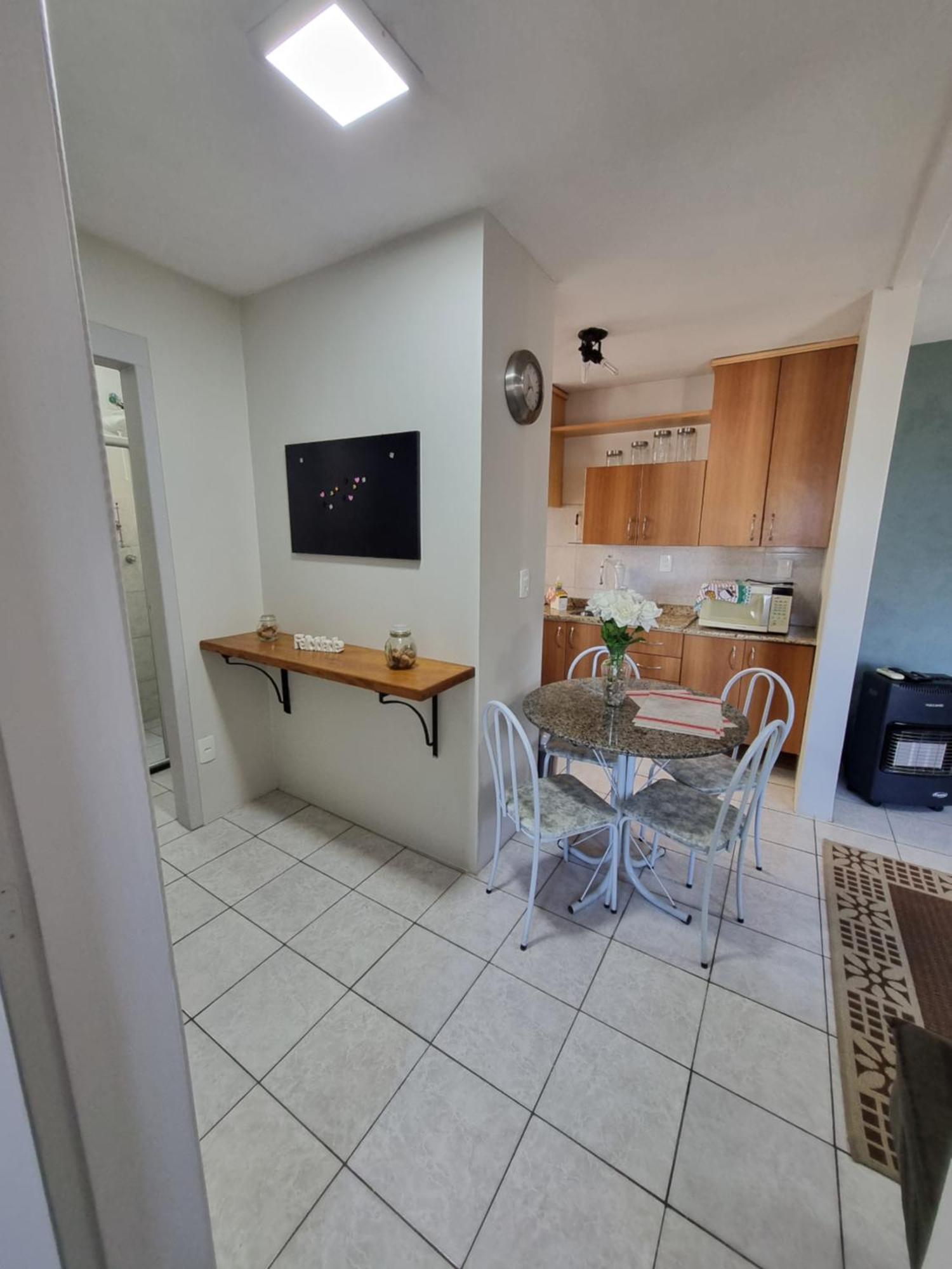 Apartamento Apto 2 Quartos, Cond Fechado, Com Vaga, 4º Andar Por Escadas *
