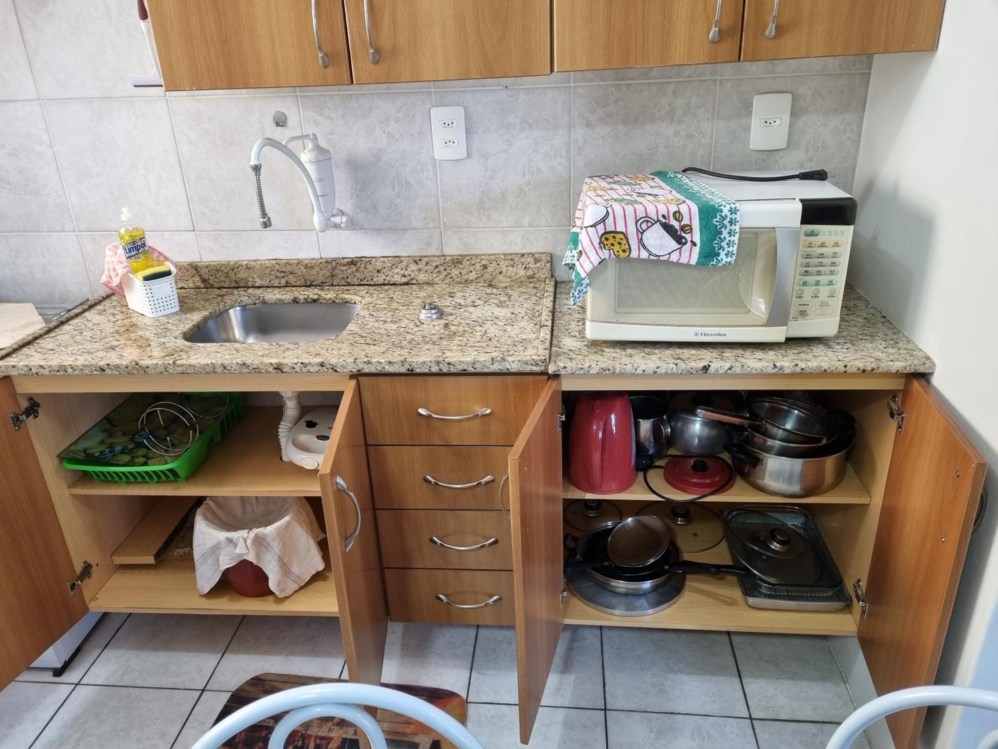 Apartamento Apto 2 Quartos, Cond Fechado, Com Vaga, 4º Andar Por Escadas