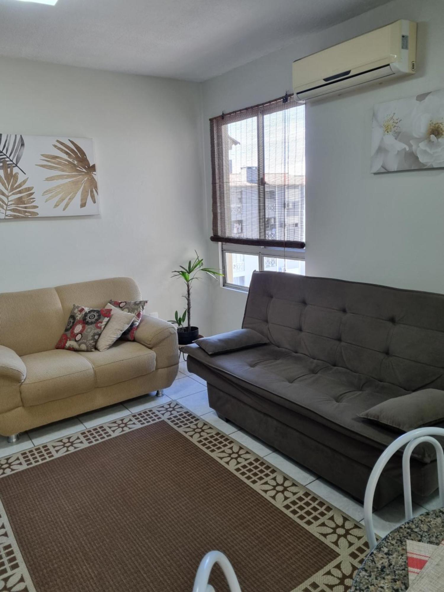 Apartment Apto 2 Quartos, Cond Fechado, Com Vaga, 4º Andar Por Escadas