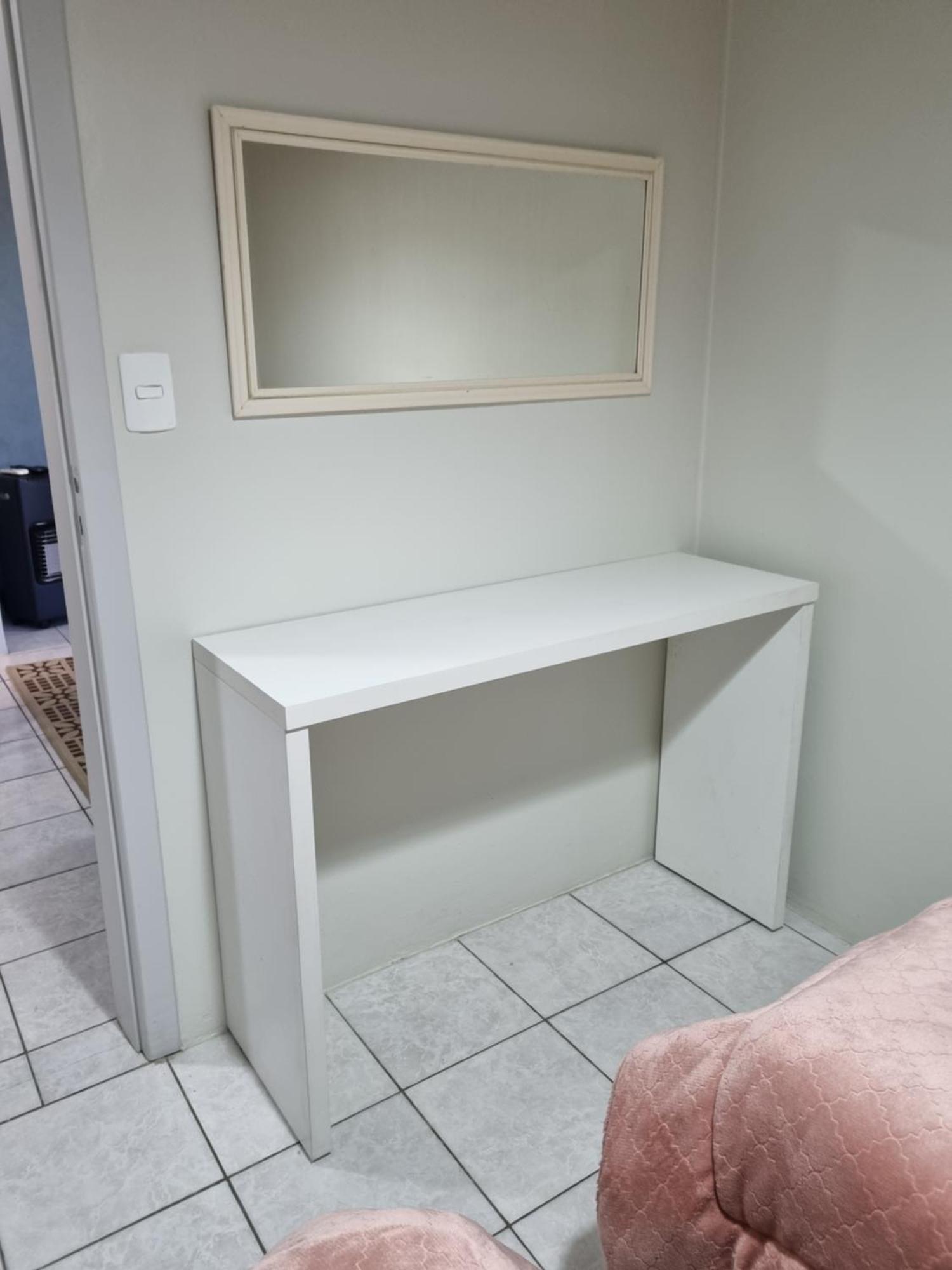 Apto 2 Quartos, Cond Fechado, Com Vaga, 4º Andar Por Escadas