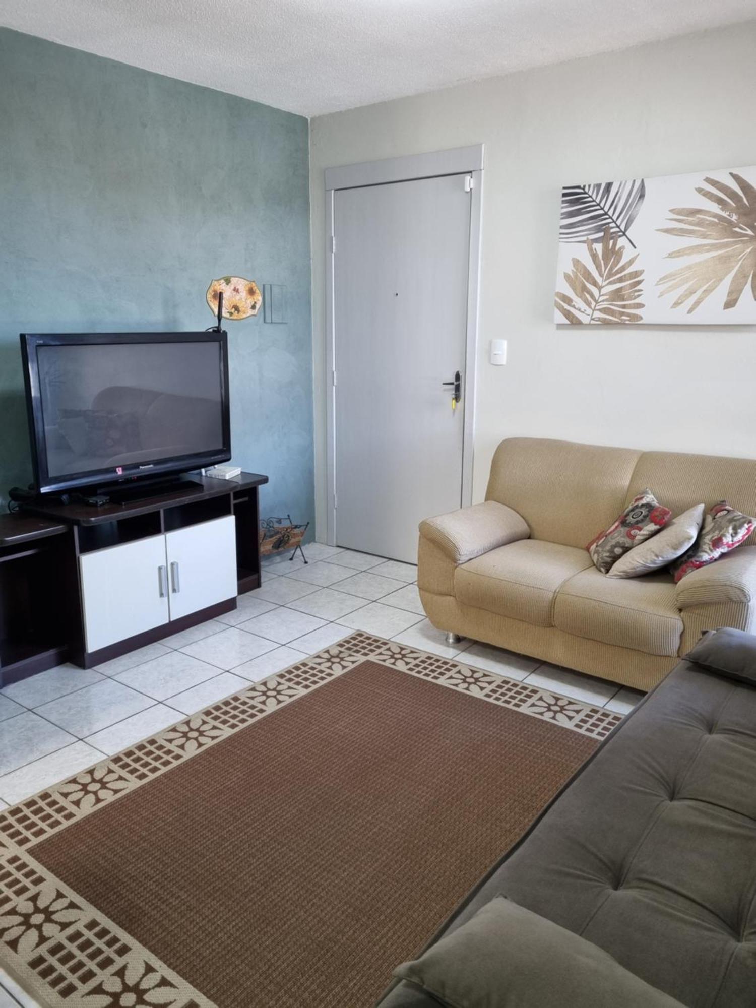 Apto 2 Quartos, Cond Fechado, Com Vaga, 4º Andar Por Escadas Apartment Pelotas